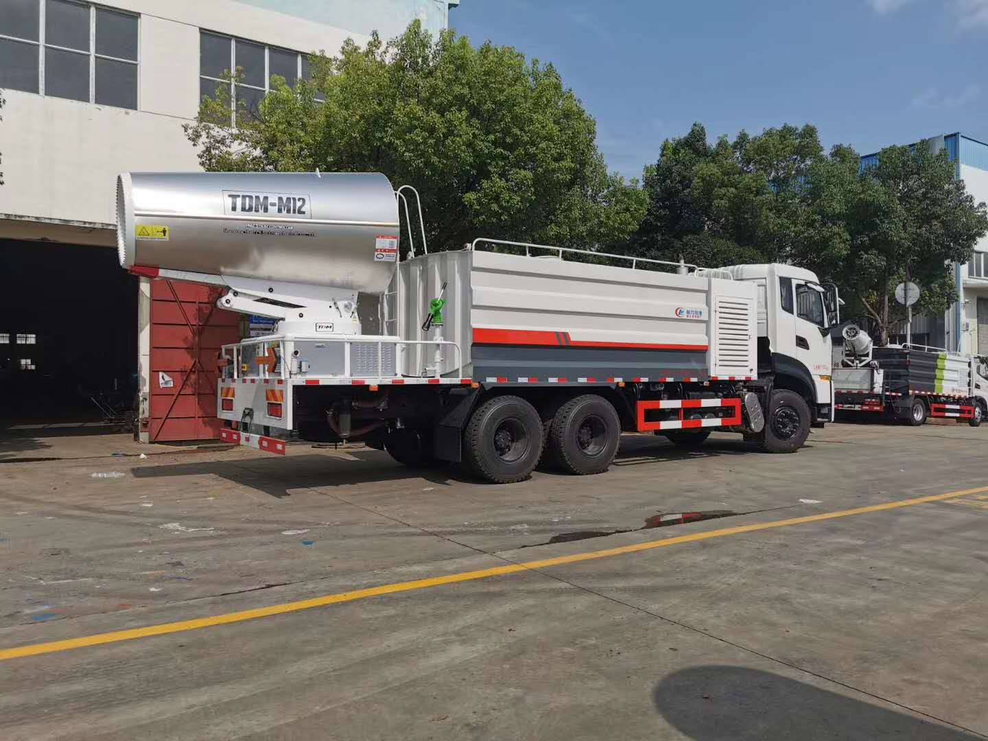 东风天龙25吨多功能雾炮抑尘车