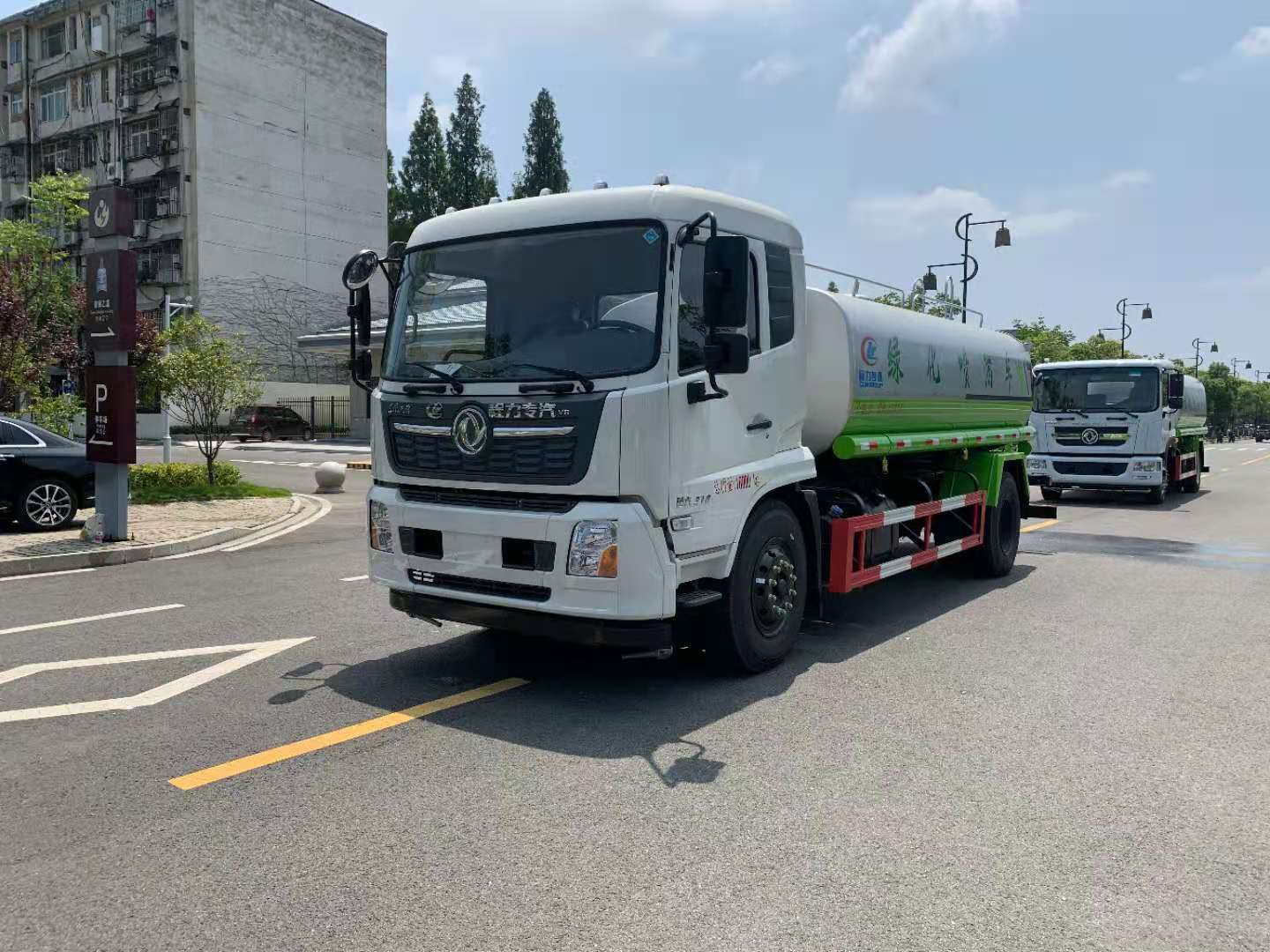 东风天锦12-15立方多功能洒水车（可加雾炮）