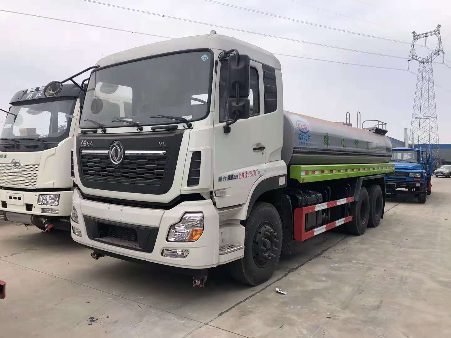 国六东风天龙18-25立方洒水车（可加雾炮）