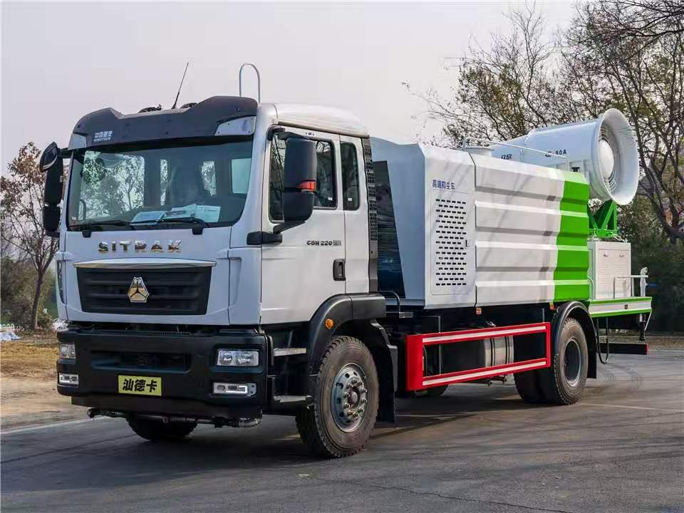 重汽汕德卡12立方多功能雾炮抑尘车