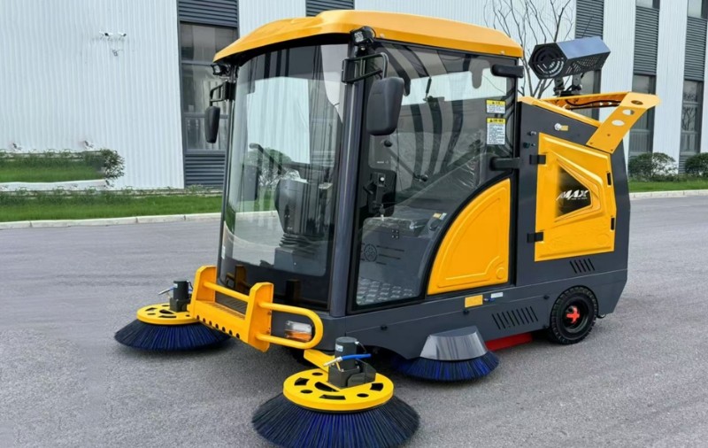 电动清扫车