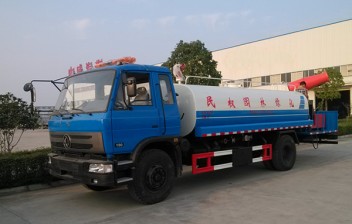 东风145抑尘车