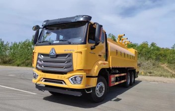 60-100米矿山爆破抑尘车