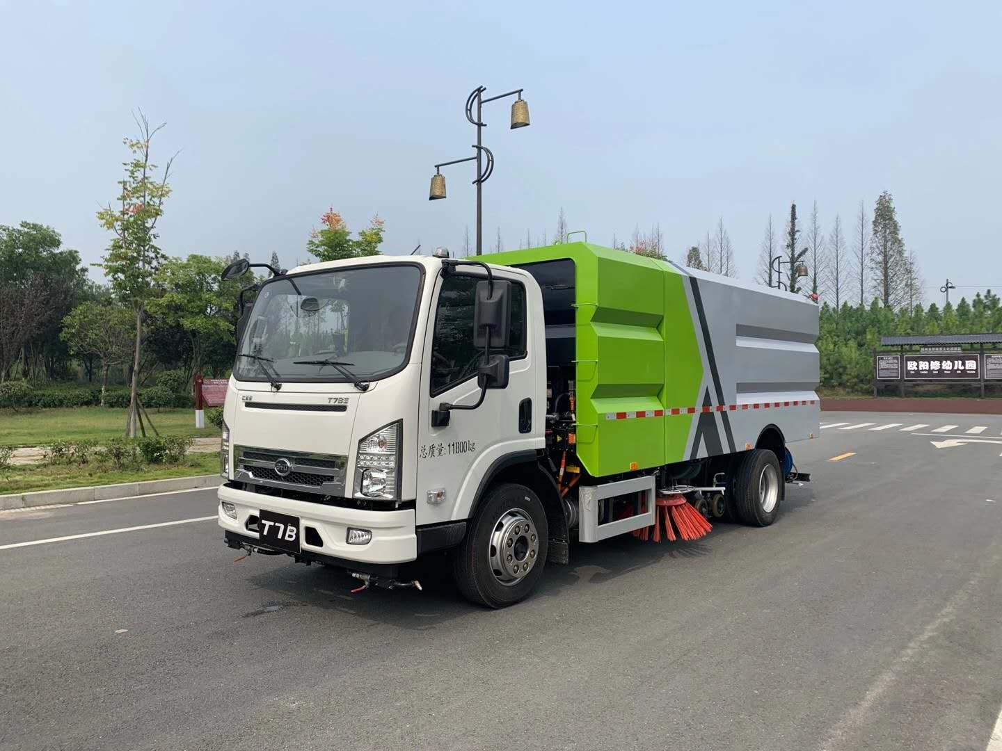 比亚迪9立方纯电动洗扫车
