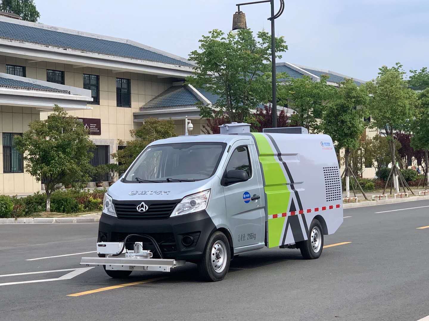 长安2立方高压路面养护车