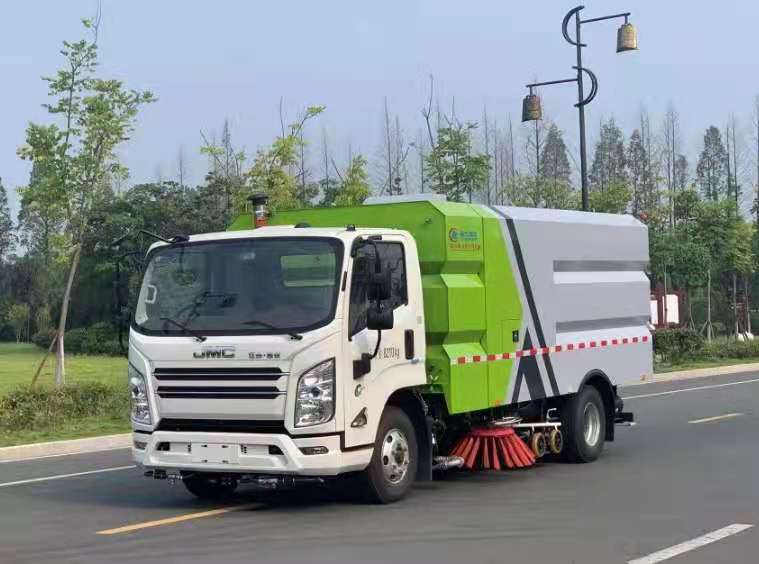 五十铃12吨洗扫车