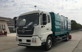 东风天锦10立方清扫吸尘车