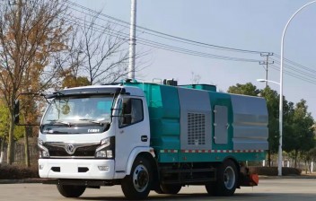 东风7立方后置清扫吸尘车